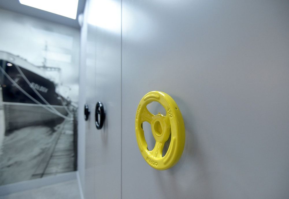 undefined Elite Apartments Waterlane Pool Access 6