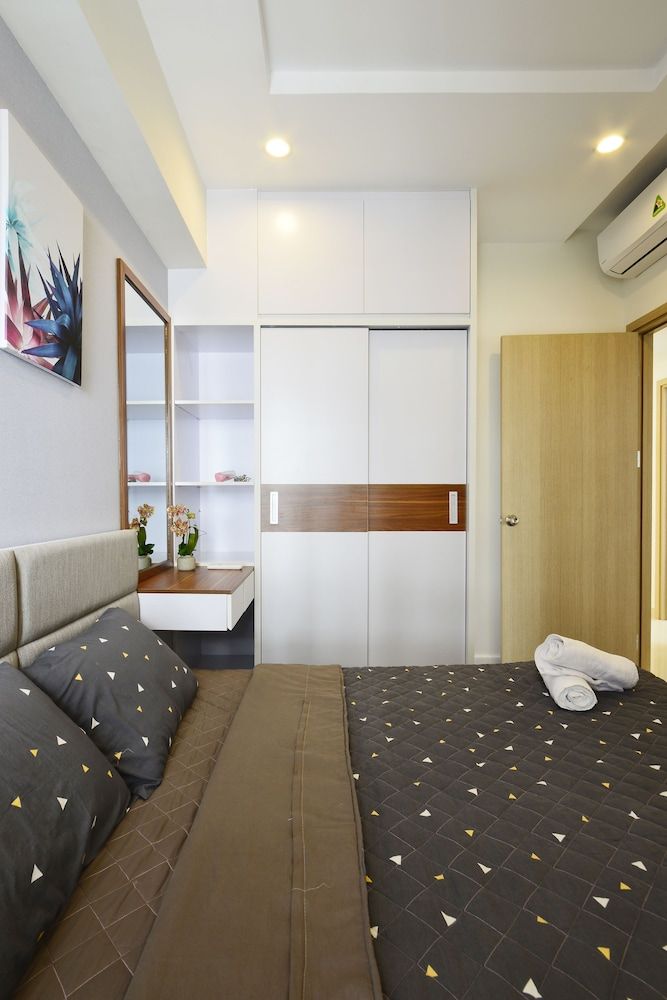 undefined Spacious Saigon 6