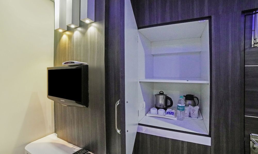 Treebo Trend South Park Standard Double Room 2