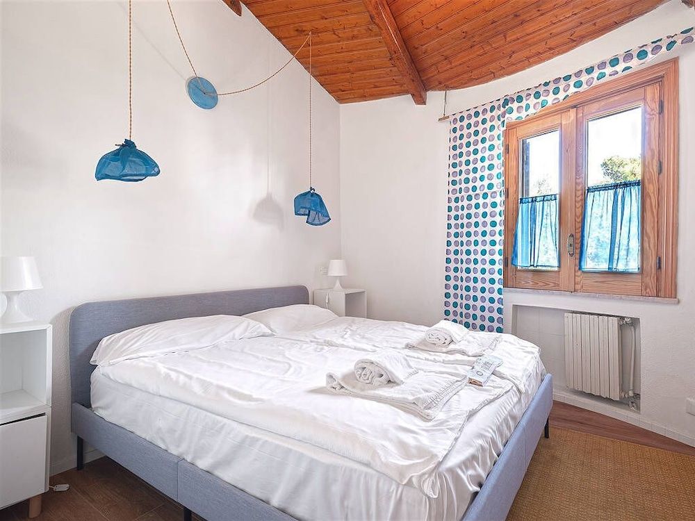 Basic Bungalow, 1 Bedroom, Terrace, Sea View (Salina)