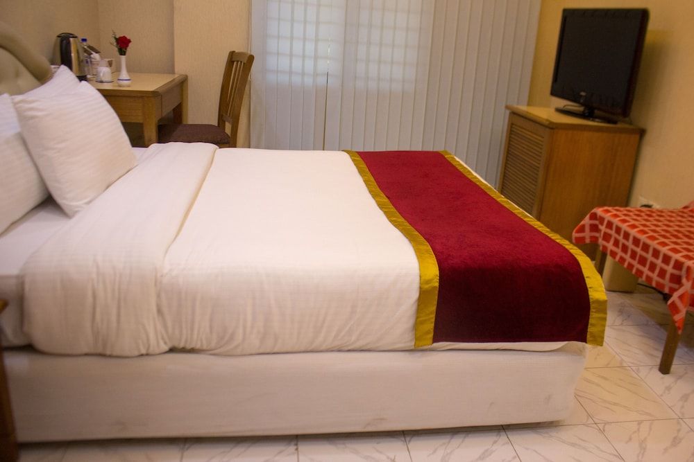 undefined The Enchanted 7