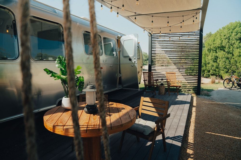 Bab Al Nojoum Al Mugheirah Airstream 7