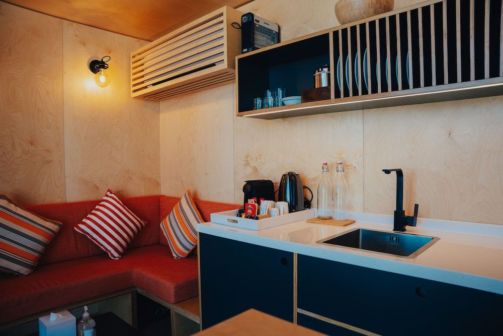 Bab Al Nojoum Al Mugheirah 1 Bedroom Cabin 4