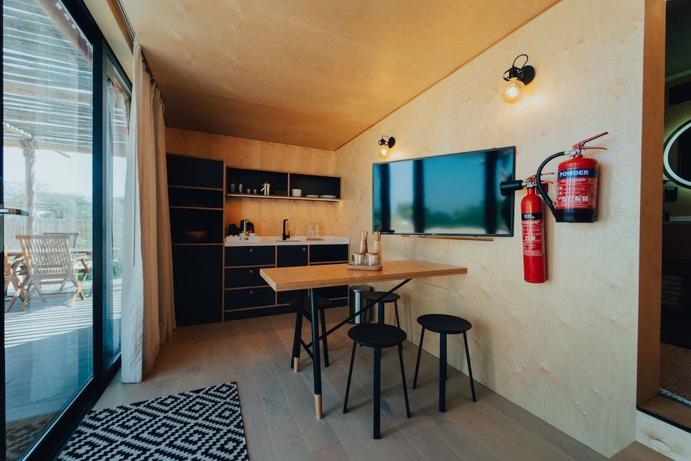 Bab Al Nojoum Al Mugheirah Two Bedroom Cabin 5