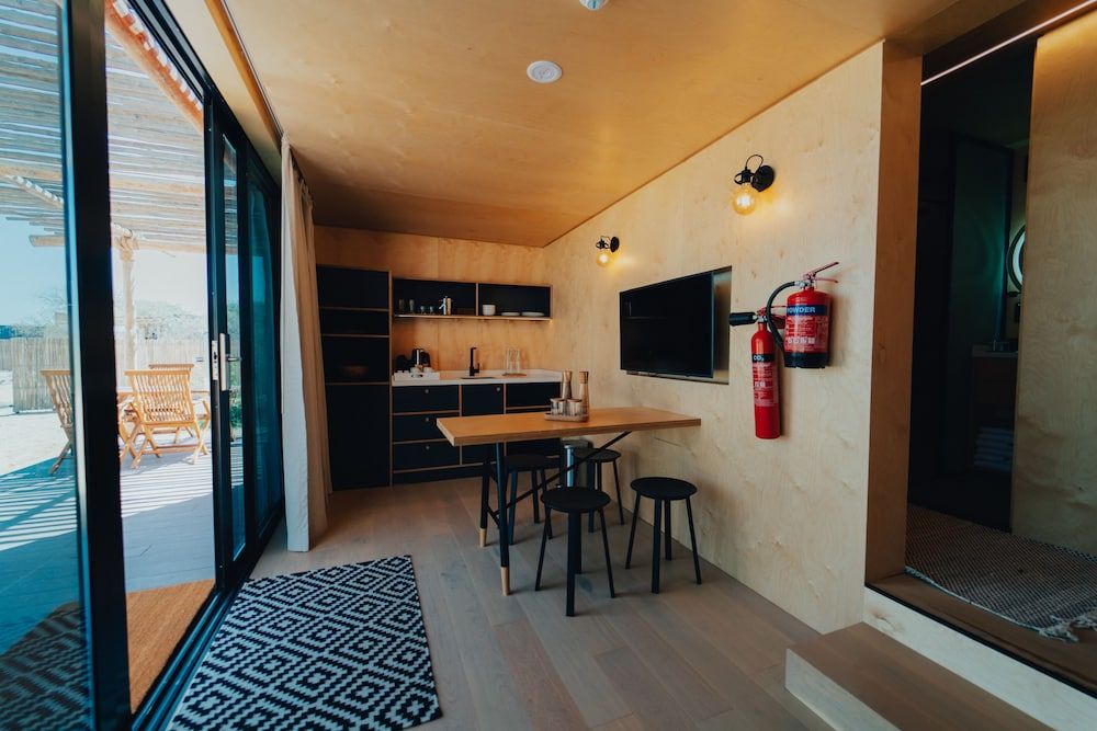 Bab Al Nojoum Al Mugheirah Two Bedroom Cabin 4