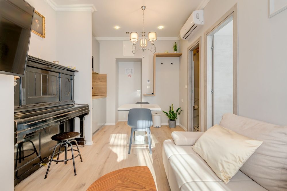 Piano Suites Royal Studio 12