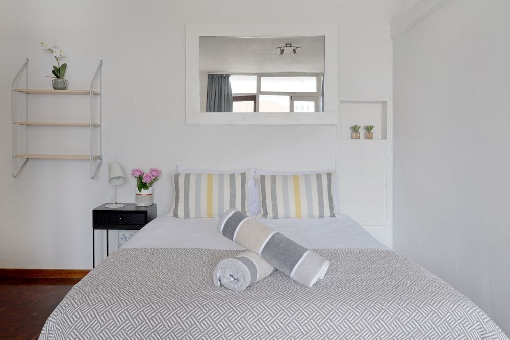 undefined 409 St Martini 2