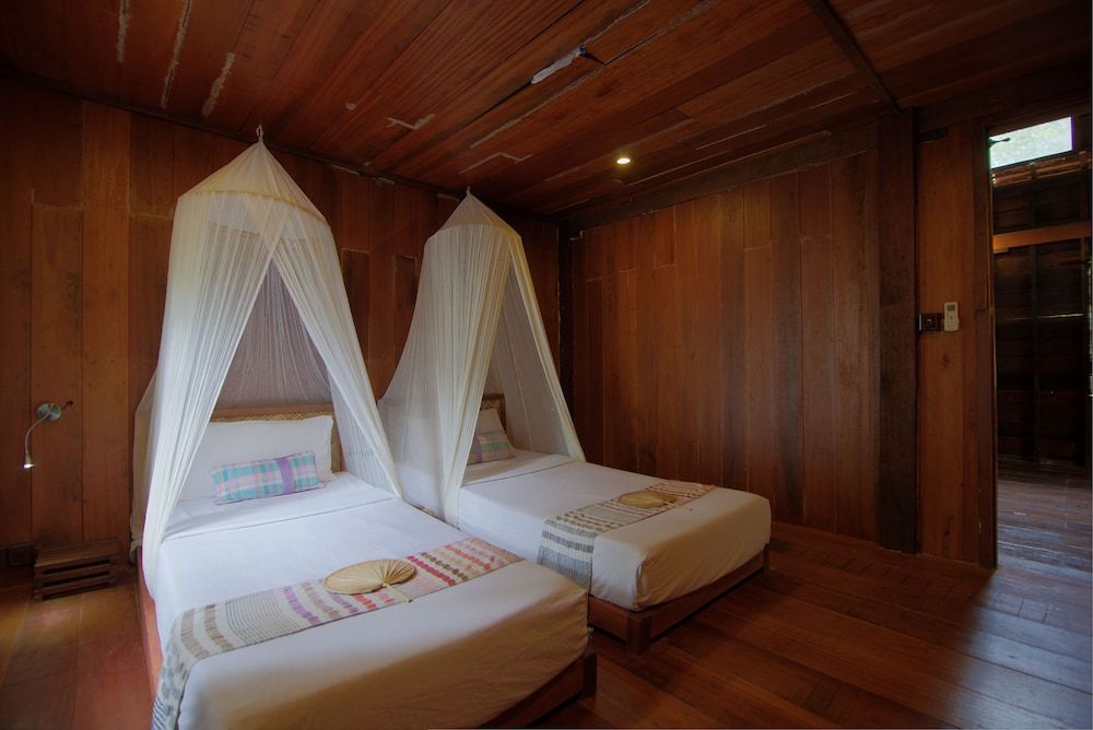 undefined Palm Village Resort & Spa 2