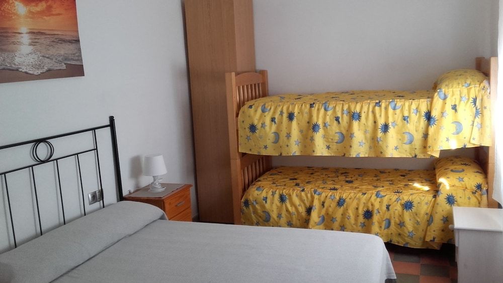 La Llar de Laura Quadruple Room