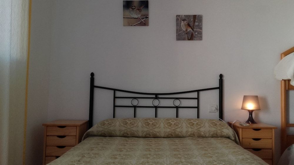 La Llar de Laura Quadruple Room 5