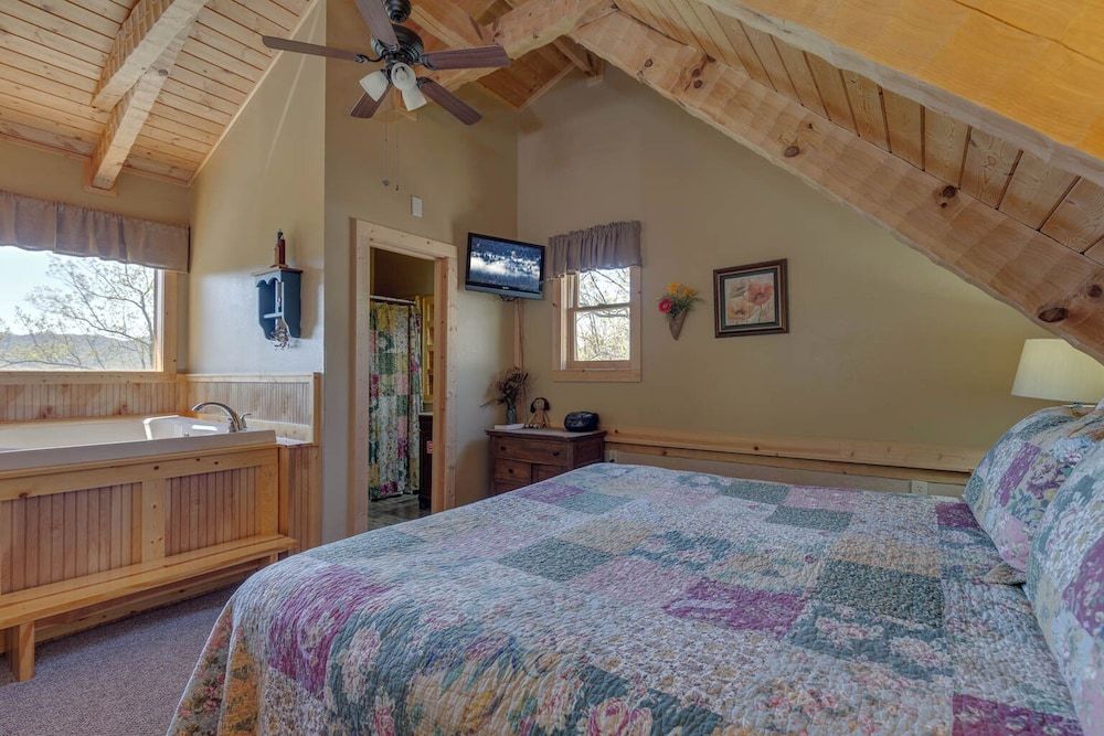 Sweet Surrender by Jackson Mountain Rentals Studio (1 Bedroom) 2