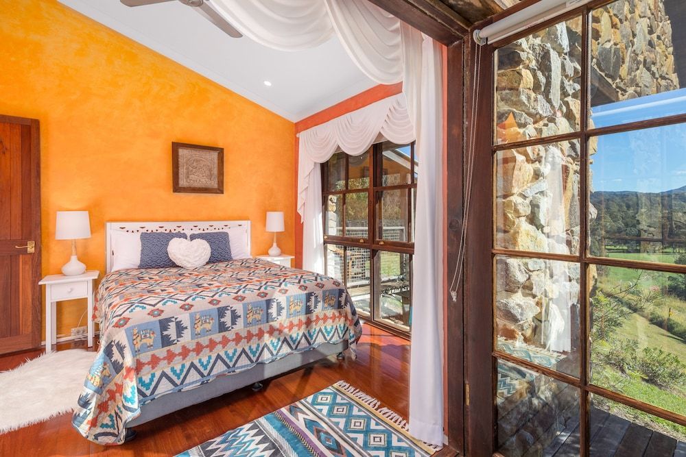 Friday Creek Retreat 1BR Santa Fe Cottage 2