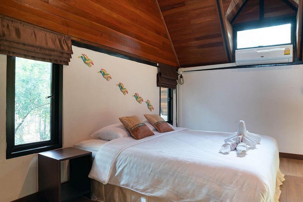 Bhupimarn Garden House Glass House with Garden 5