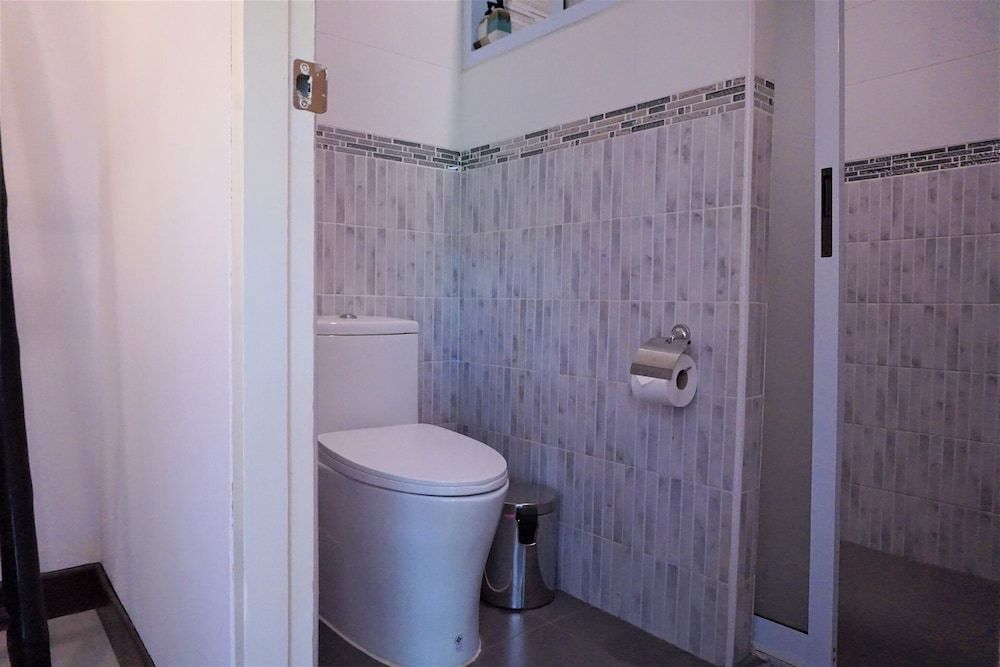 Bhupimarn Garden House Quadruple Room, Garden View 8