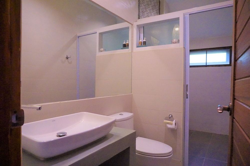 Bhupimarn Garden House Superior Room 4