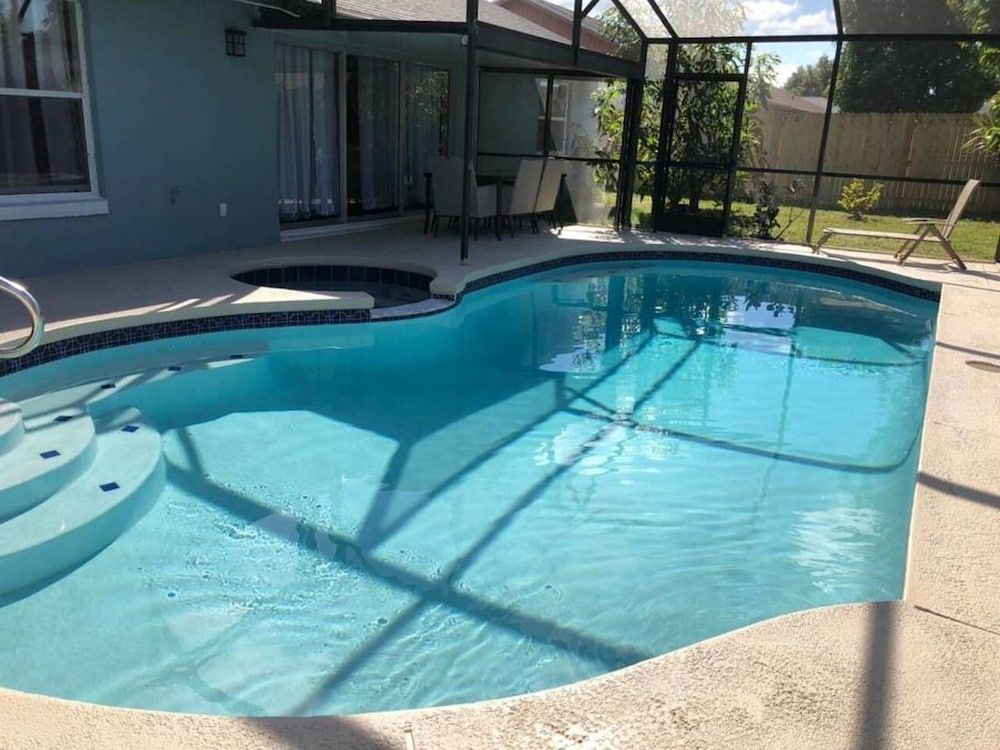 undefined Parsley · New! Luxury, Near Disney & Universal. Sleep 9 6