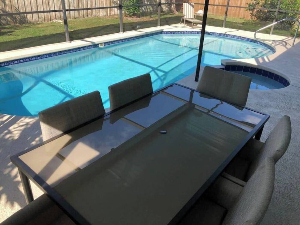 undefined Parsley · New! Luxury, Near Disney & Universal. Sleep 9 9