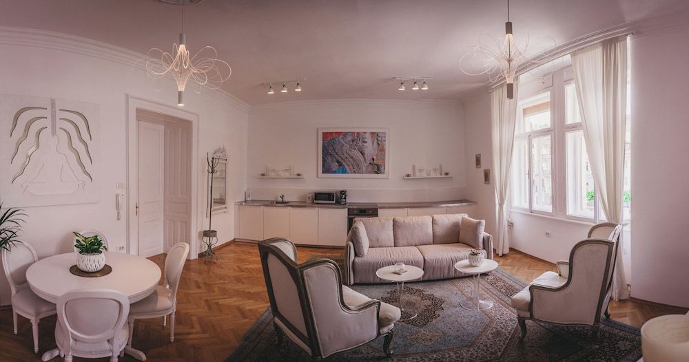 undefined AB Ljubljana Prince Filip Apartment