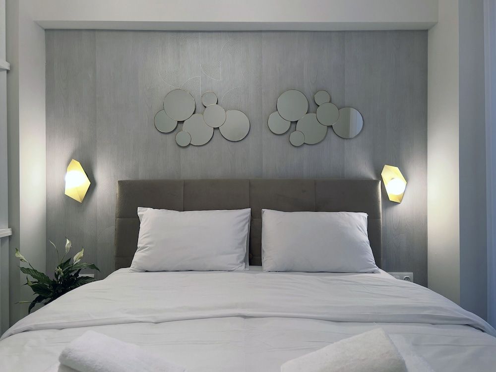 undefined Origami suites 6