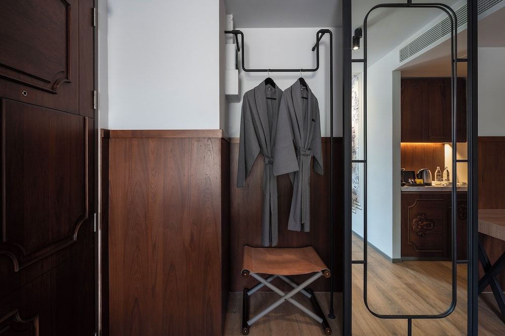 Passa Hotel Bangkok Deluxe King Room 14