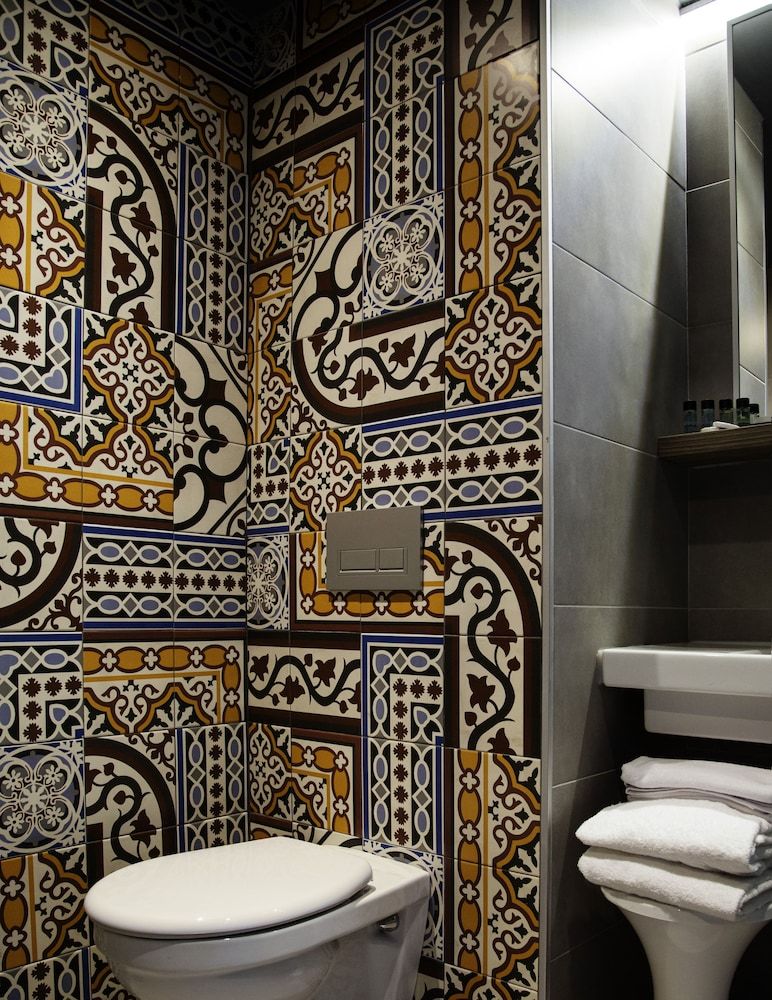 undefined Generator Barcelona 8