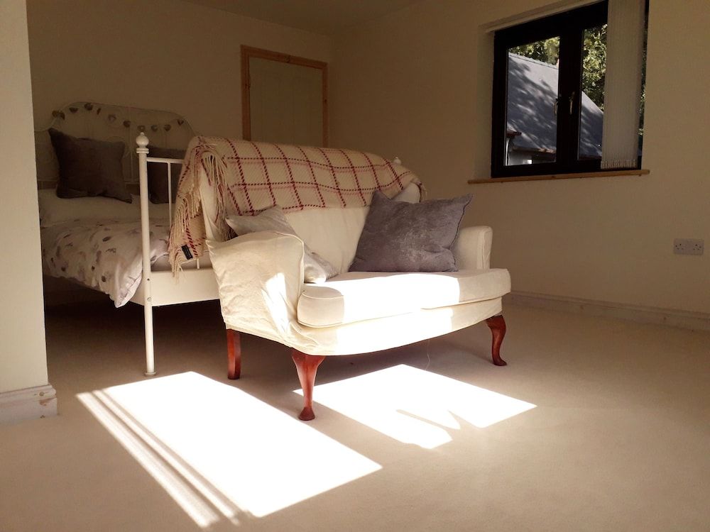 Melin Tregib Double Room (Rhiannon) 7