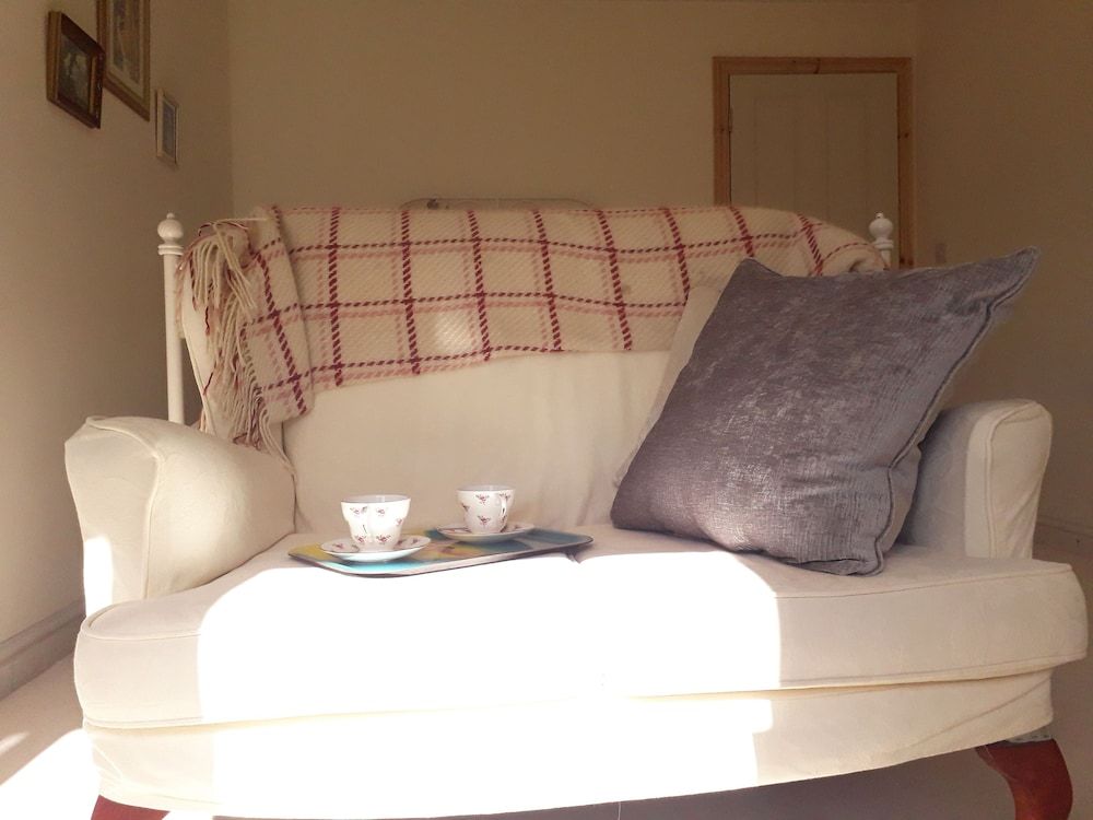 Melin Tregib Double Room (Rhiannon) 2