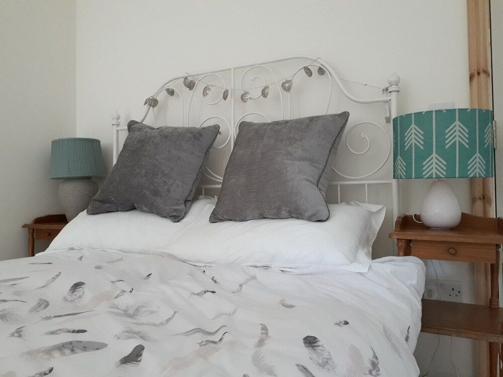 Melin Tregib Double Room (Rhiannon) 6