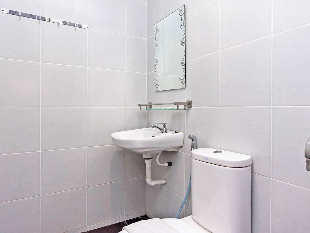 Muar City Hotel Deluxe Double Room, 1 Queen Bed, Non Smoking 4