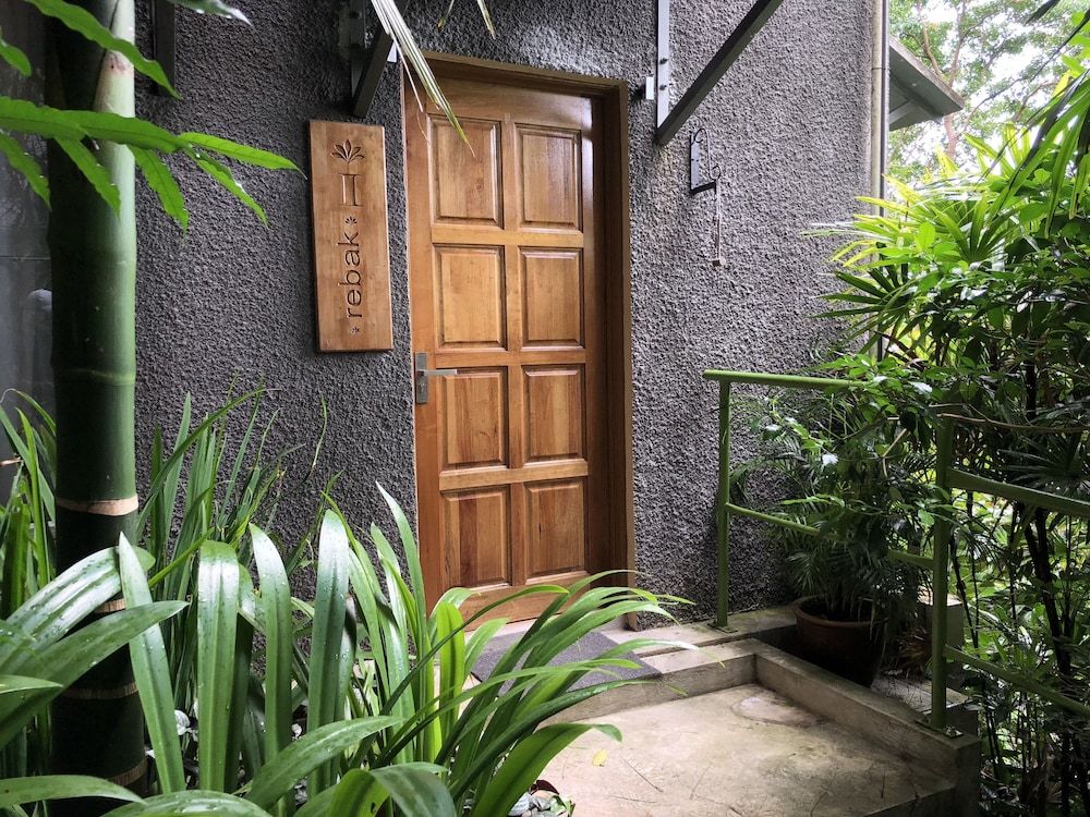 undefined Ambong Rainforest Retreat 3