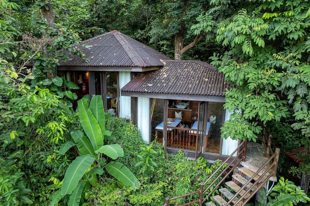 undefined Ambong Rainforest Retreat 9