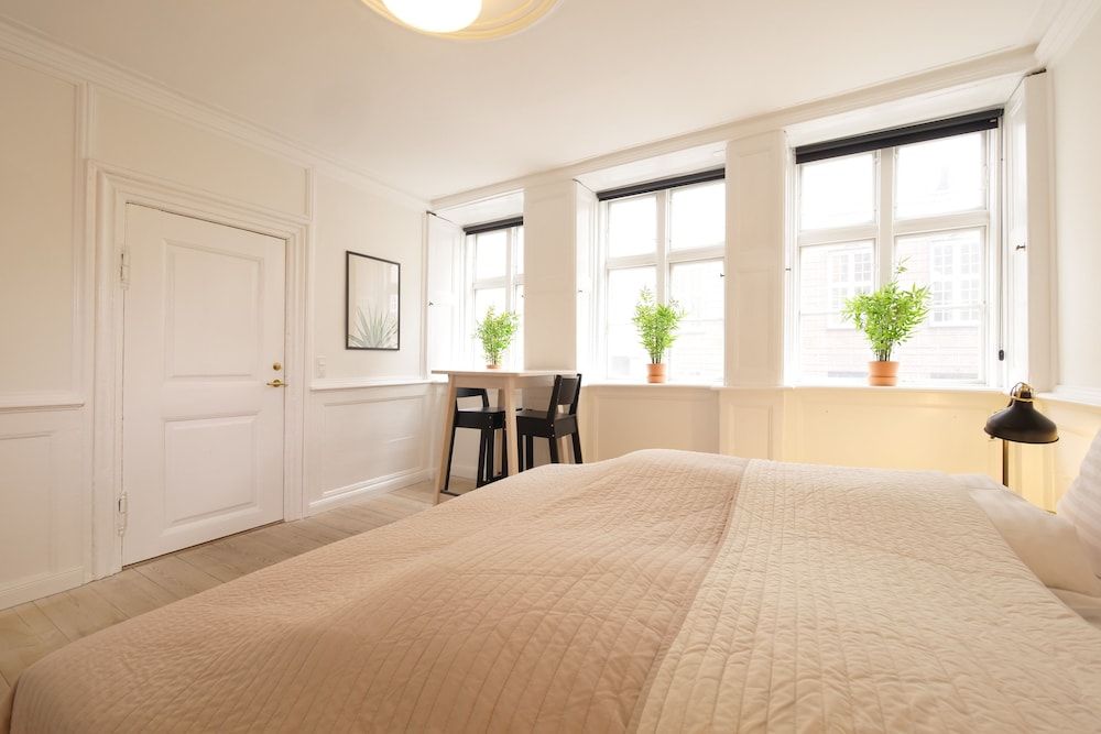 undefined Central Canal Apartments 1 5