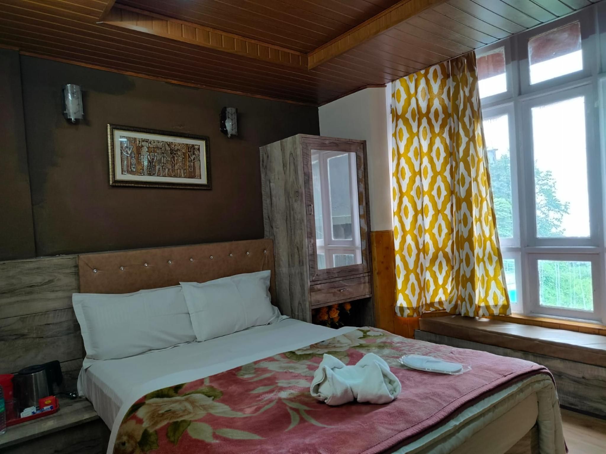 Deluxe Double Bed Room