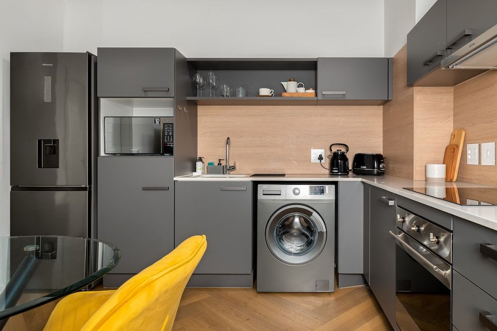 Bridgewater One Luxury Apartments Signature Apartment 6