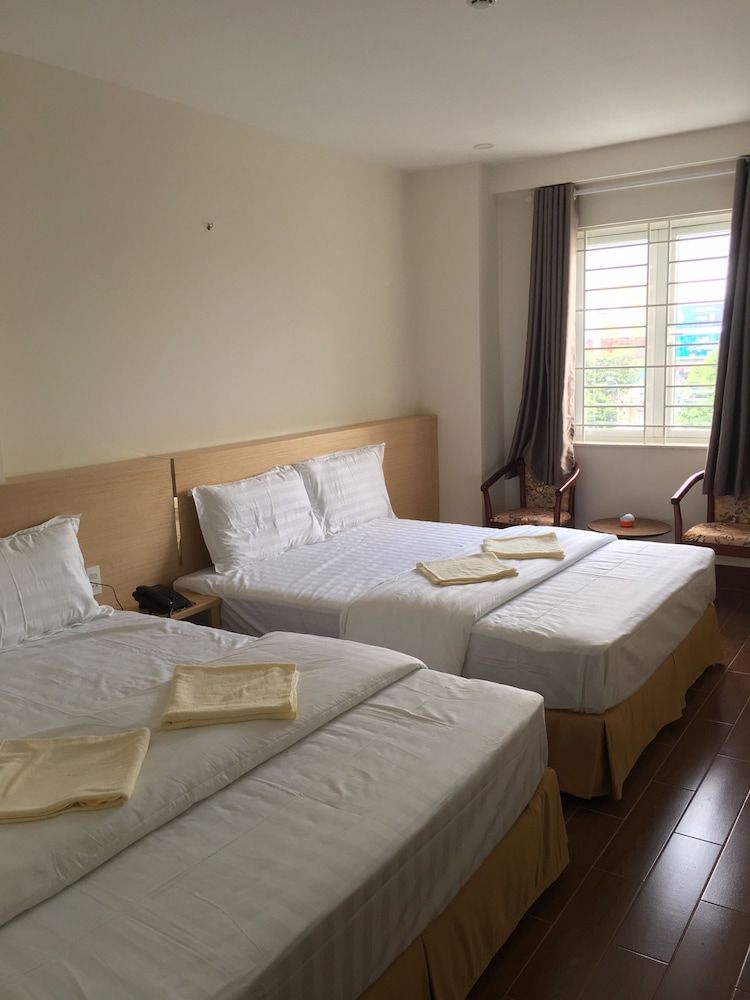 Standard Quadruple Room, 2 Queen Beds