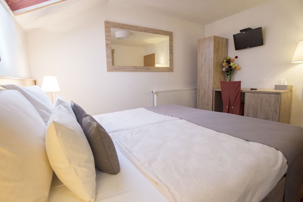 Guest house Oreskovic Standard Double Room 3