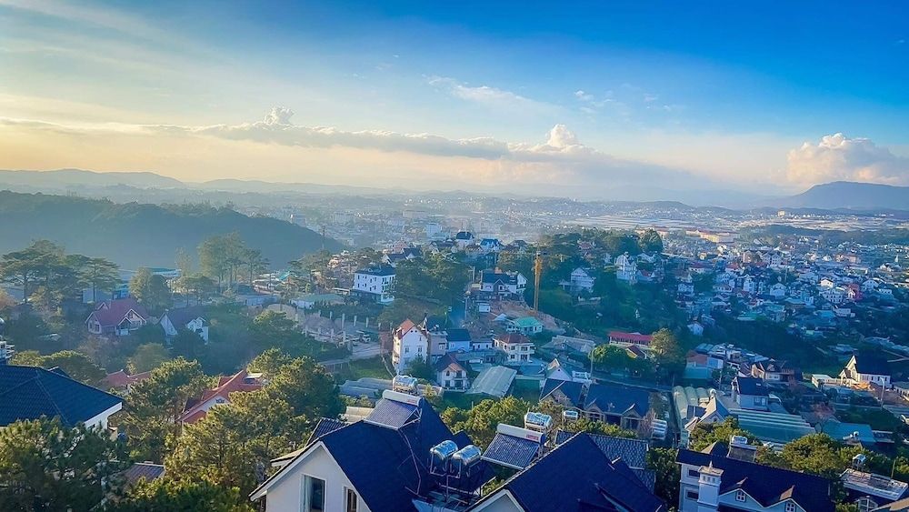 undefined Dallas Hotel DaLat