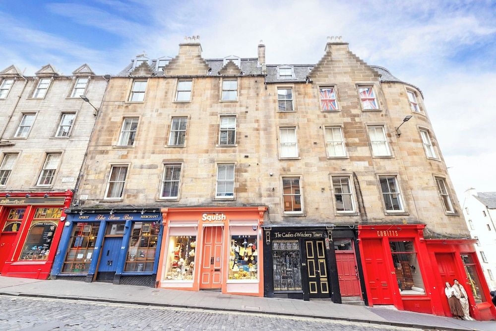 undefined JOIVY Diagon Alley Apartment 5