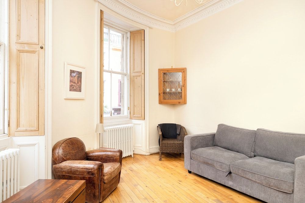 undefined JOIVY Diagon Alley Apartment 10