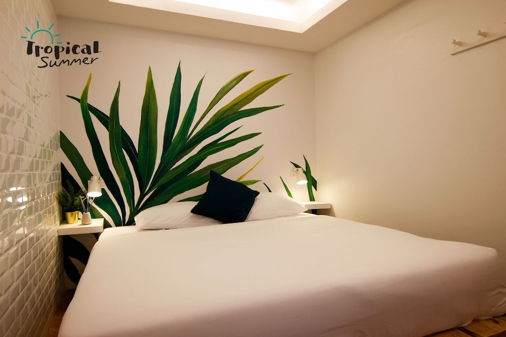 undefined Tropical Summer Hostel 9