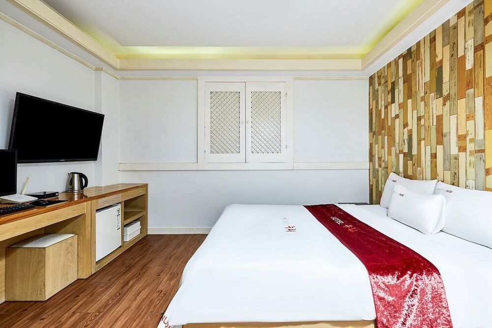 Hotel Nuri Non-Smoking Room 8