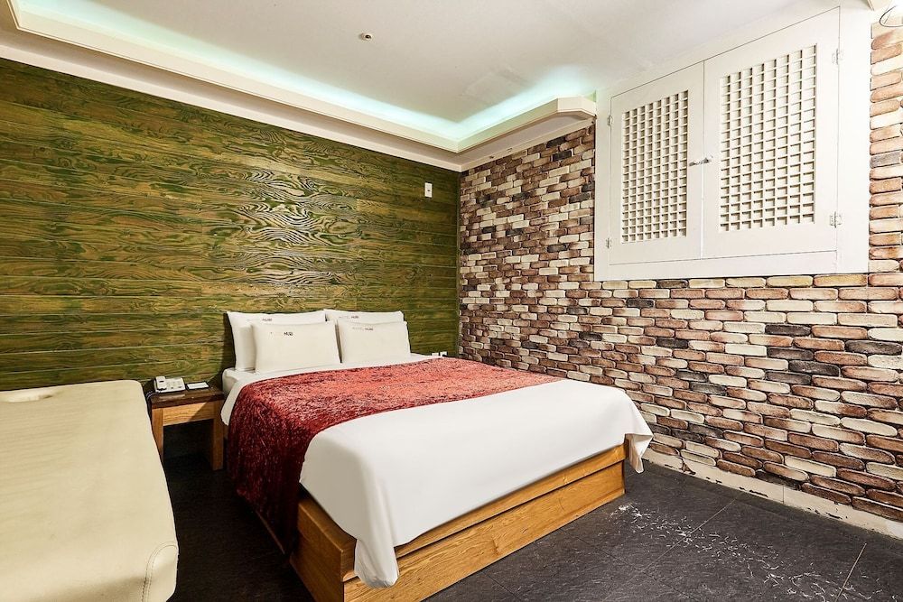 Hotel Nuri Family Room 8