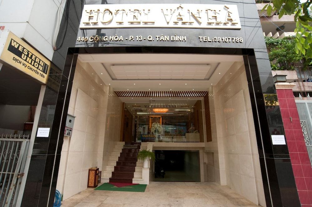 undefined Van Ha Hotel 8