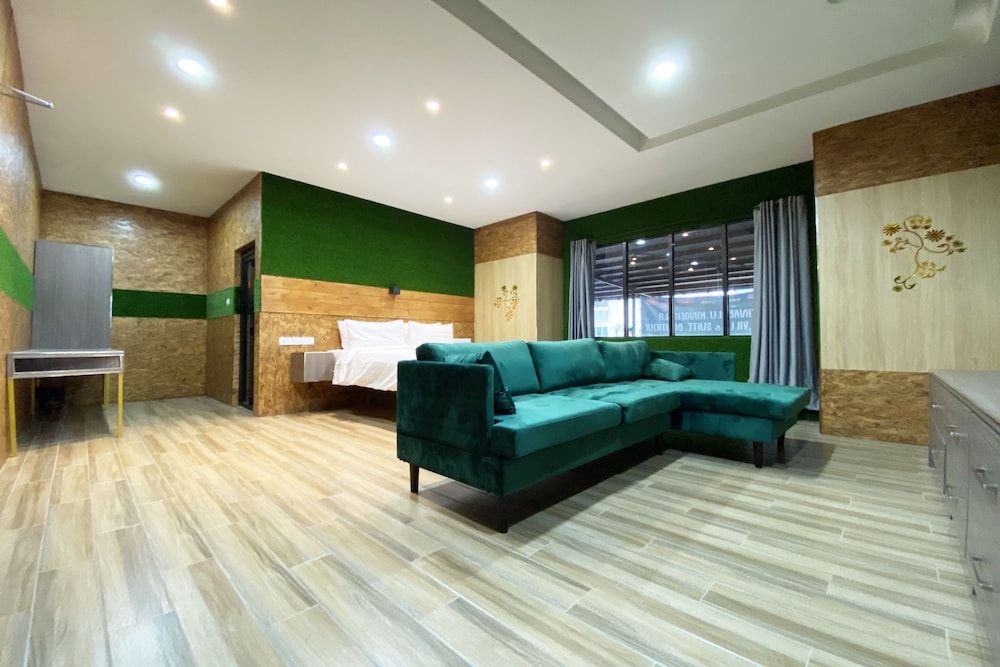 Executive Suite