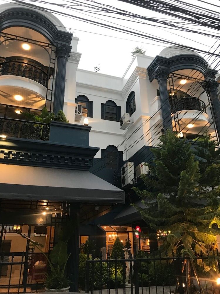 undefined Bangkok Voyage Boutique 4