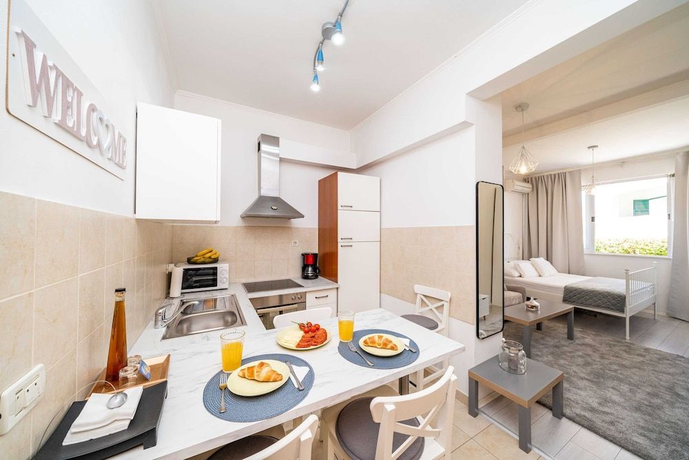 undefined Apartment Larissa 7