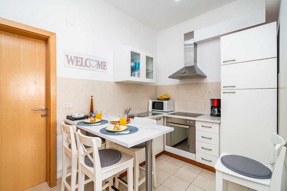 undefined Apartment Larissa 5