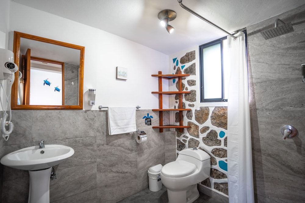 Maidith Galapagos Inn Pinzones 7