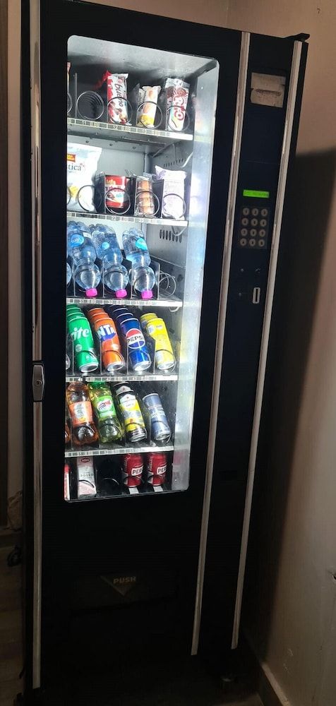 undefined Ginevra 2 5