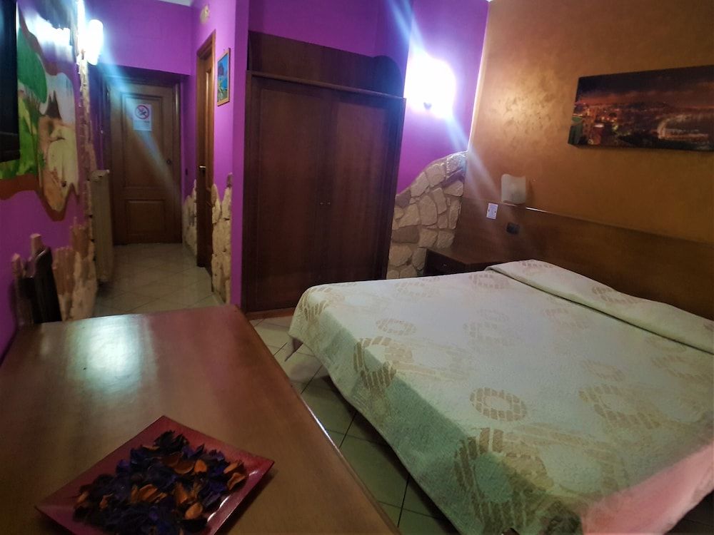 undefined Ginevra 2 9